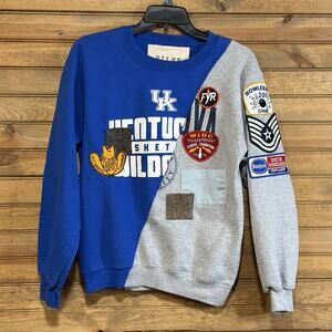 RILEY 1880 Transfer Student Sweatshirt Size XS Kentucky Virginia Patches USA